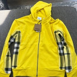 Burberry kids zip up